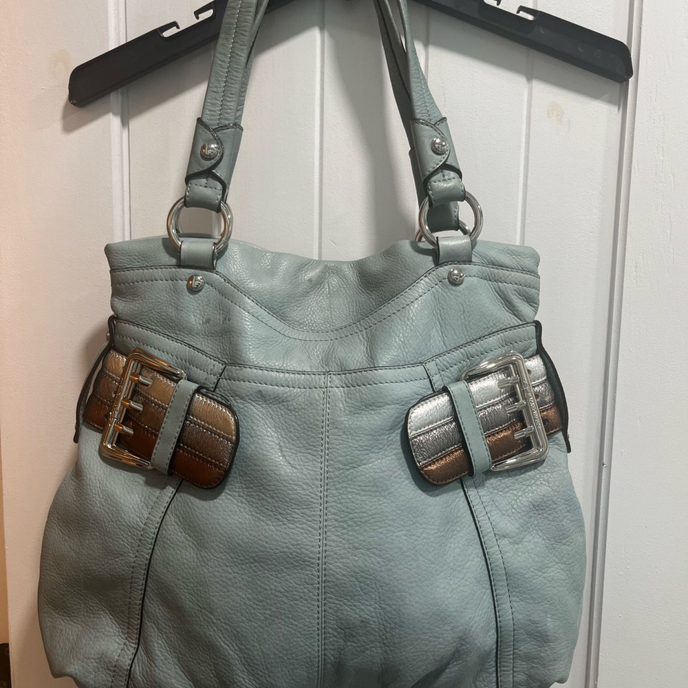 B. Makowsky Gray Shoulder Bag with Elegant Design